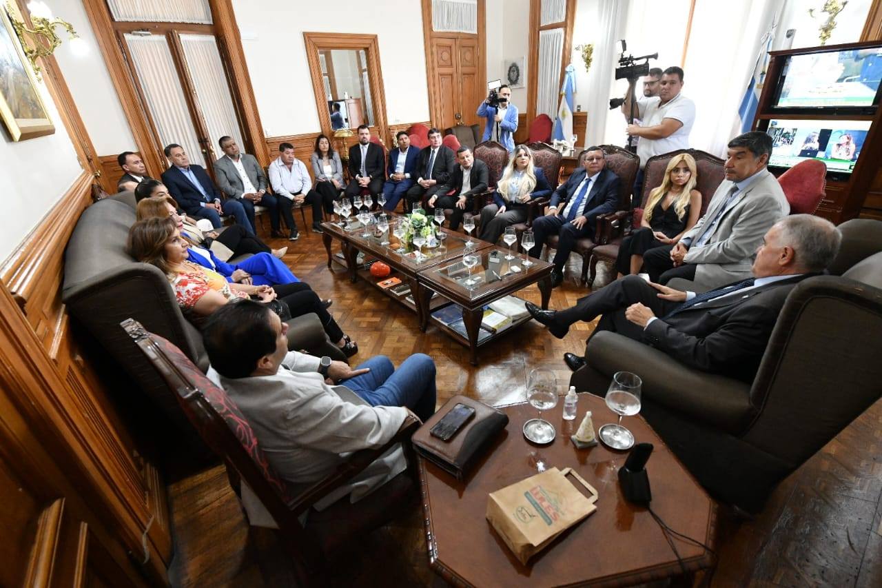 485671244_988095536756343_6092772576135233363_n